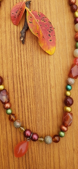 🍁Fall Necklace🍁 - Picture 3 of 5